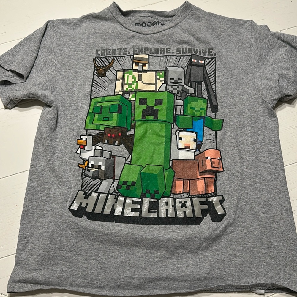 10/$10 Minecraft shirt size medium
